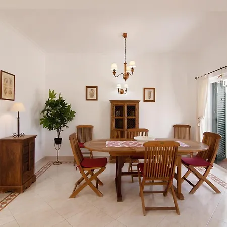Casa Marisol بيت للعطل *